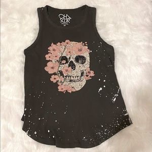 CHASER “SKULL AND FLOWERS” TANK! Size M! Great for Summer!🌻🌺🦋💀